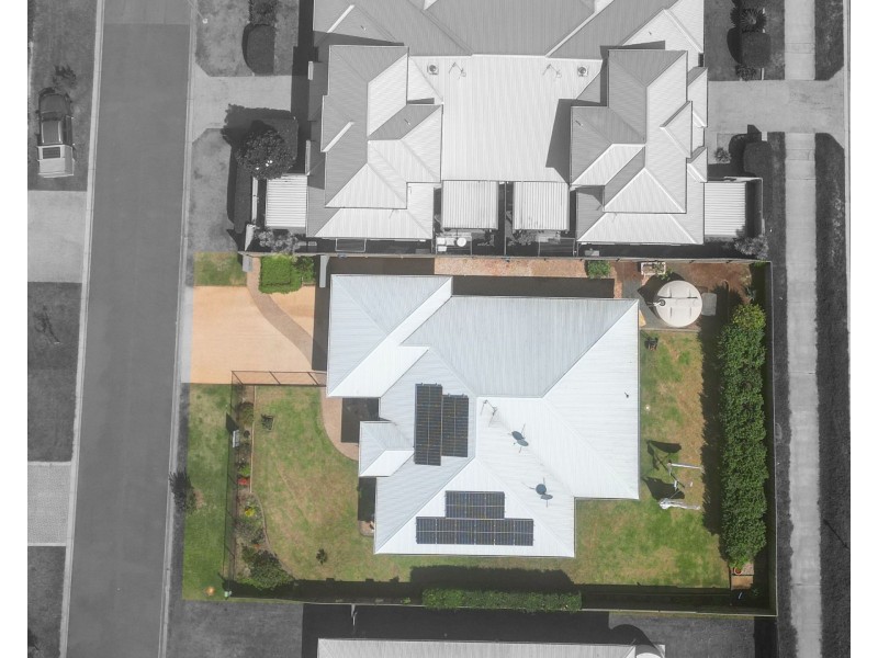 33 Sweeney Street, Kearneys Spring QLD 4350