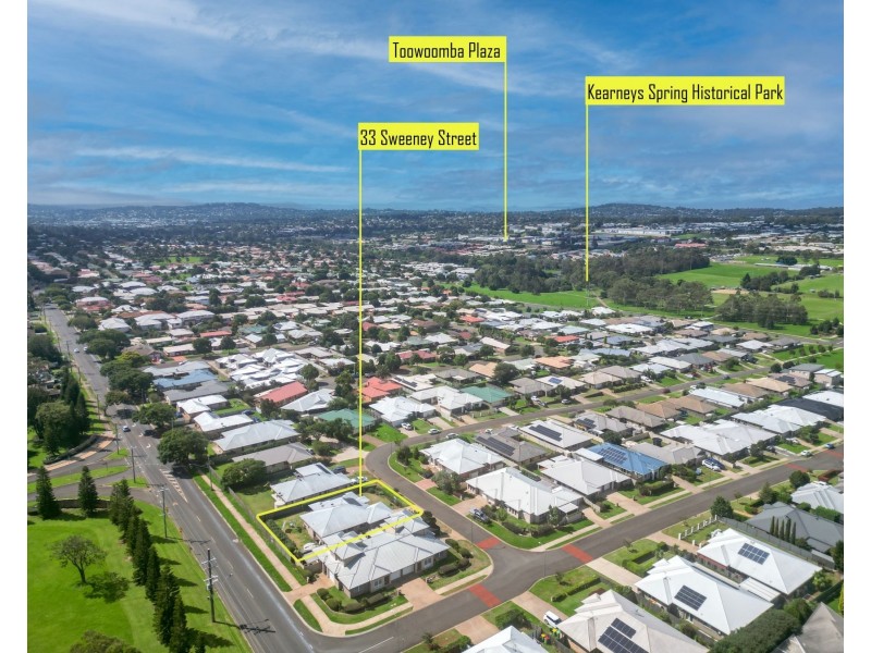 33 Sweeney Street, Kearneys Spring QLD 4350