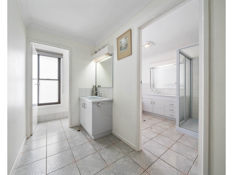 26 Wiemers Crescent, Centenary Heights QLD 4350