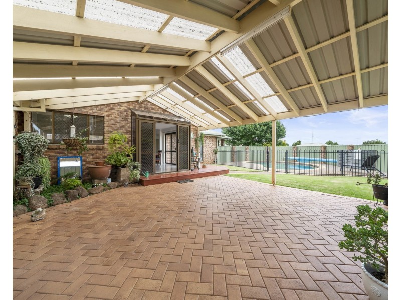 26 Wiemers Crescent, Centenary Heights QLD 4350