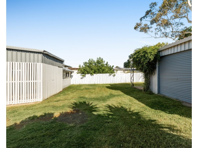 220 Bridge Street, Newtown QLD 4350