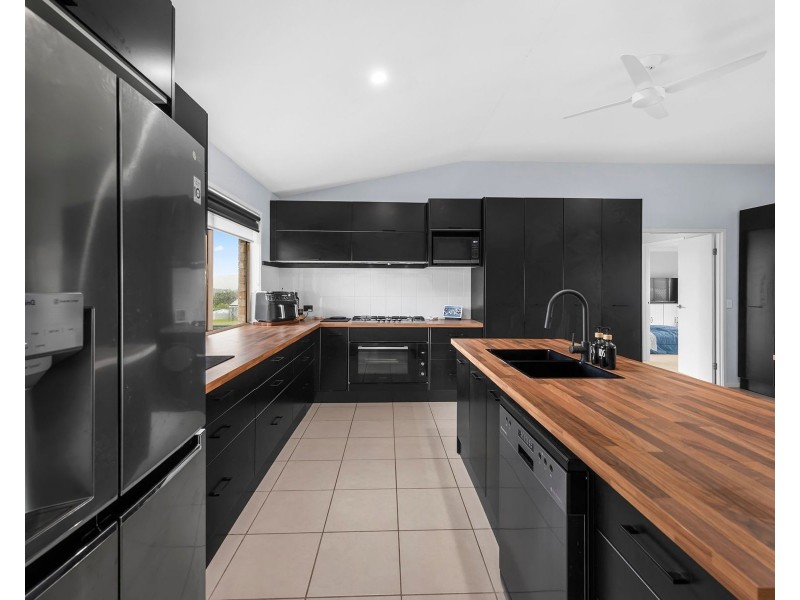 5 Funk Road, Regency Downs QLD 4341