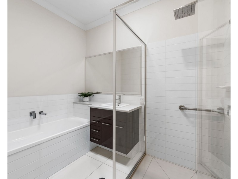 3/233 Geddes Street, South Toowoomba QLD 4350