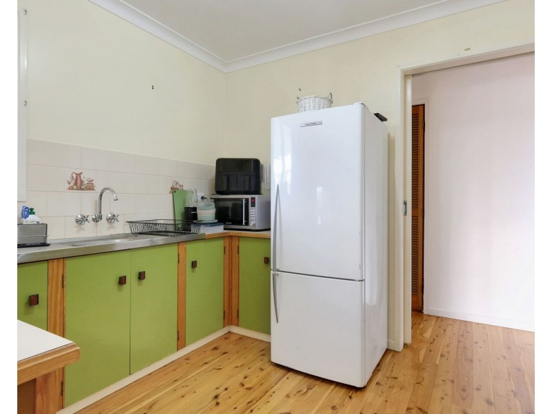 72 Debra Street, Centenary Heights QLD 4350