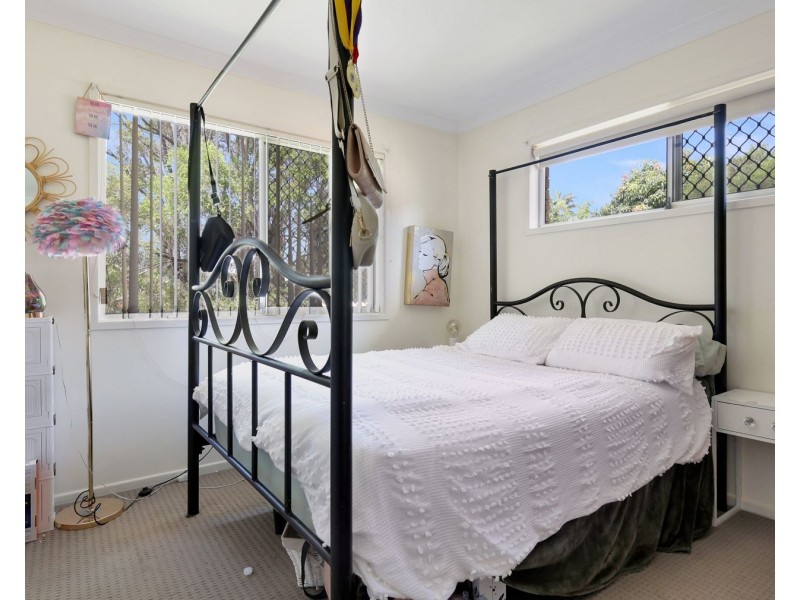 72 Debra Street, Centenary Heights QLD 4350