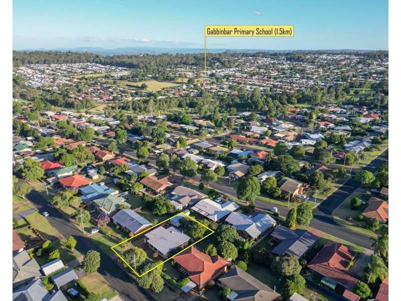 72 Debra Street, Centenary Heights QLD 4350