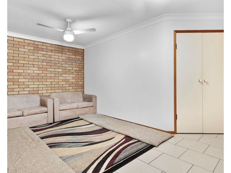 2/416 West Street, Kearneys Spring QLD 4350