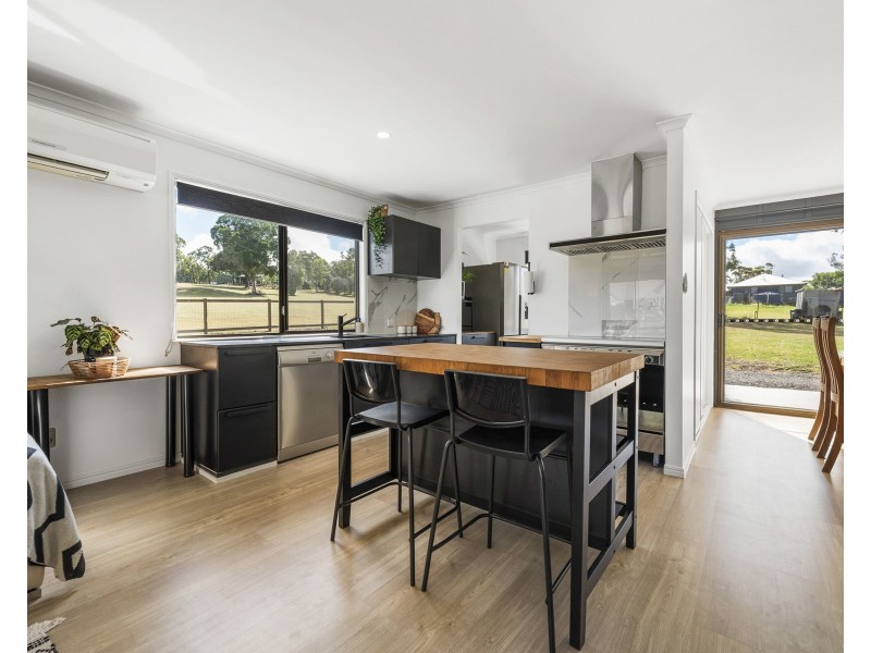 38 Goombungee-Meringandan Road, Meringandan West QLD 4352