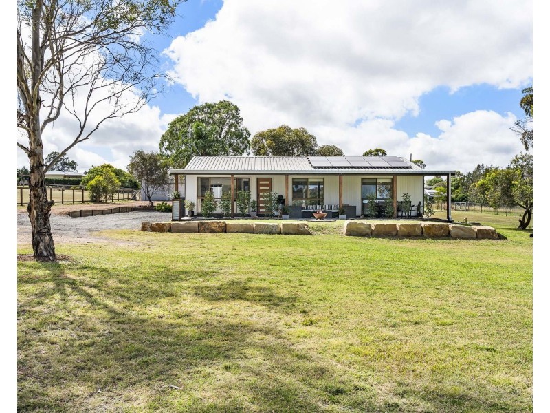 38 Goombungee-Meringandan Road, Meringandan West QLD 4352