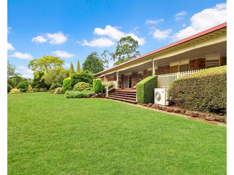 14 Bowtell Drive, Highfields QLD 4352