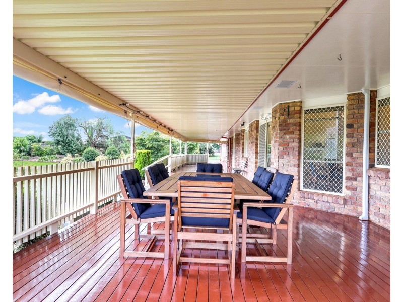 14 Bowtell Drive, Highfields QLD 4352