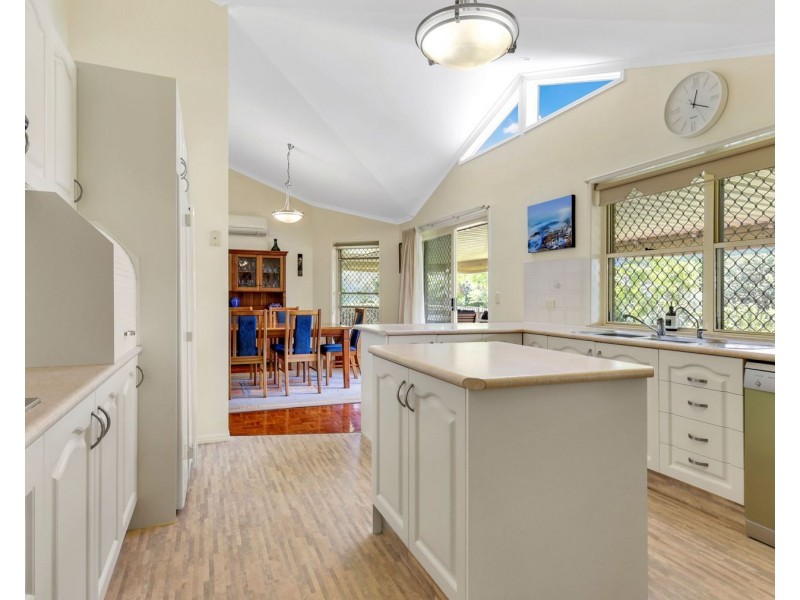 14 Bowtell Drive, Highfields QLD 4352