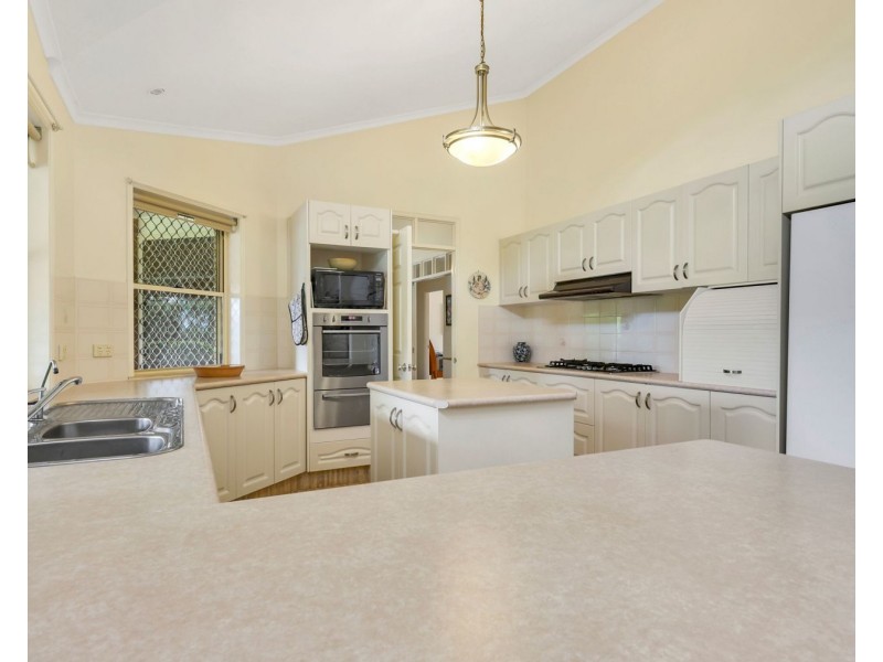 14 Bowtell Drive, Highfields QLD 4352
