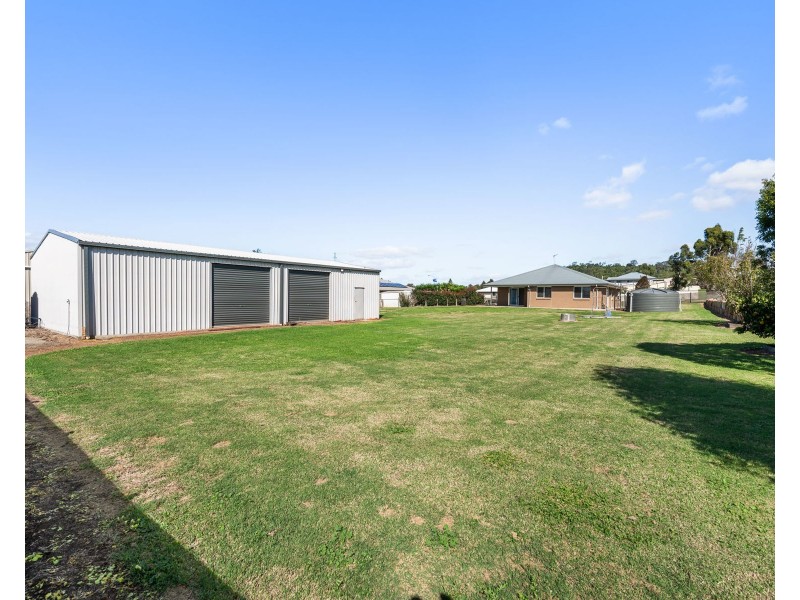28 Phipps Drive, Meringandan West QLD 4352
