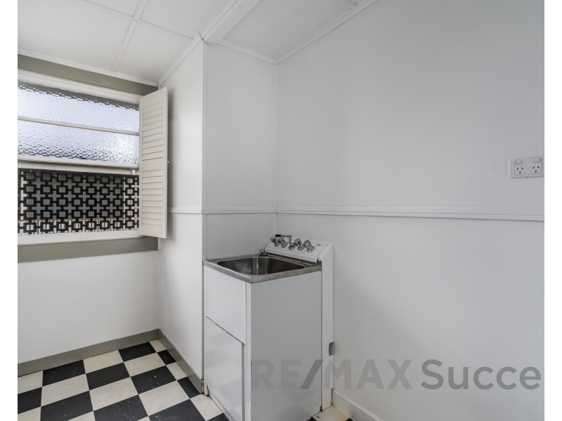 131 Taylor Street, Newtown QLD 4350