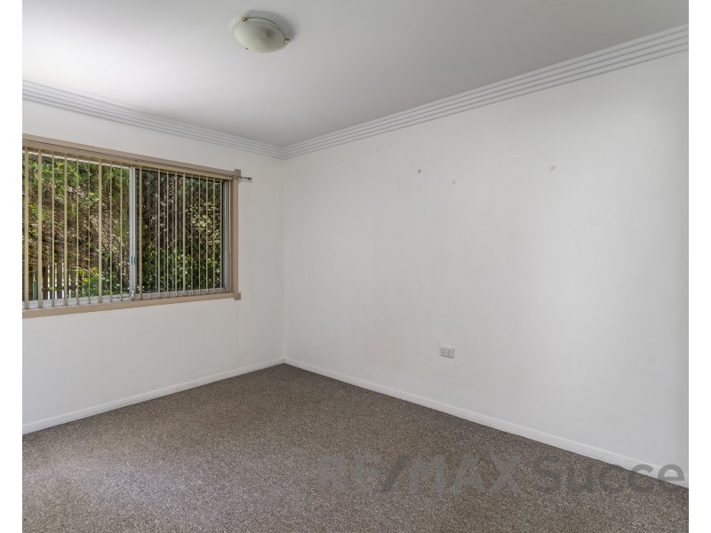 2/1 Seaton Street, South Toowoomba QLD 4350