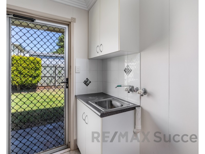 2/1 Seaton Street, South Toowoomba QLD 4350
