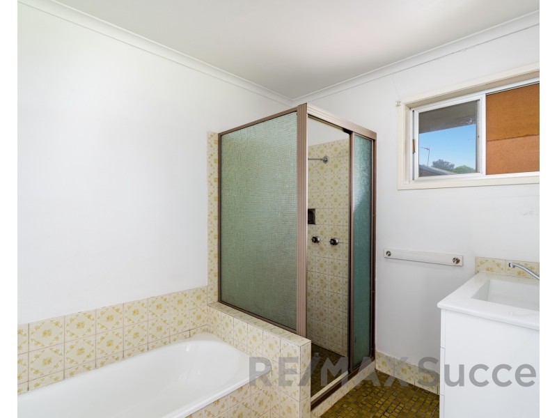 60 Jennifer Crescent, Darling Heights QLD 4350