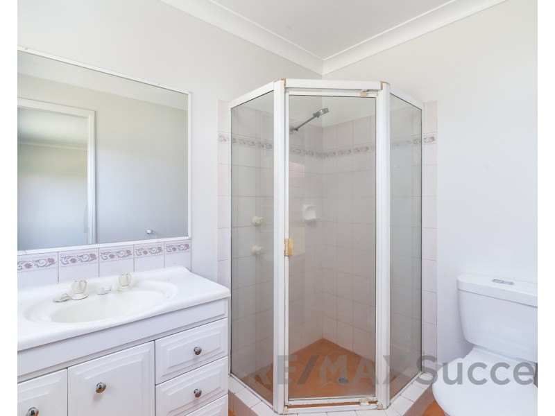 4 Audrey Court, Middle Ridge QLD 4350