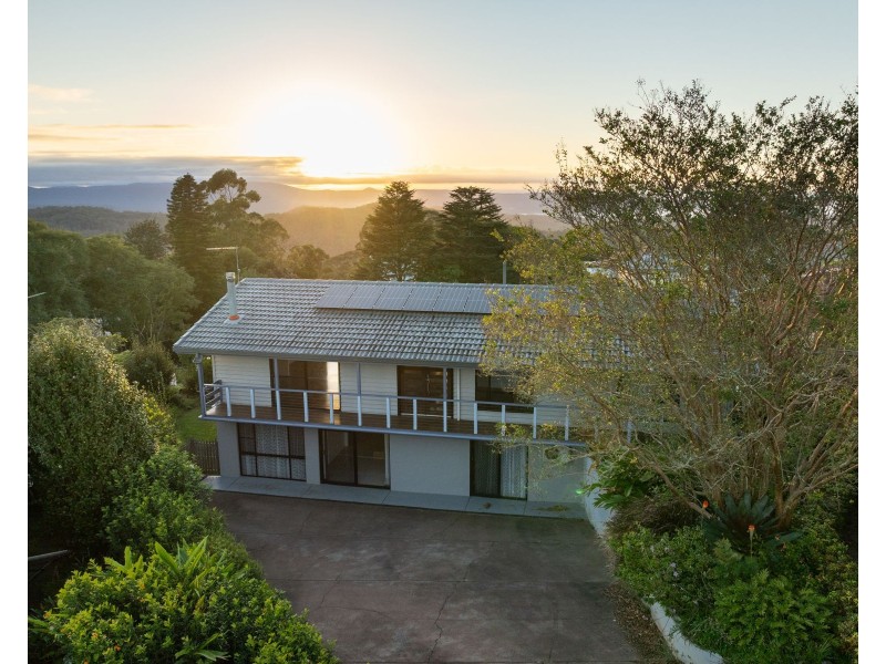 10 Skyline Drive, Blue Mountain Heights QLD 4350