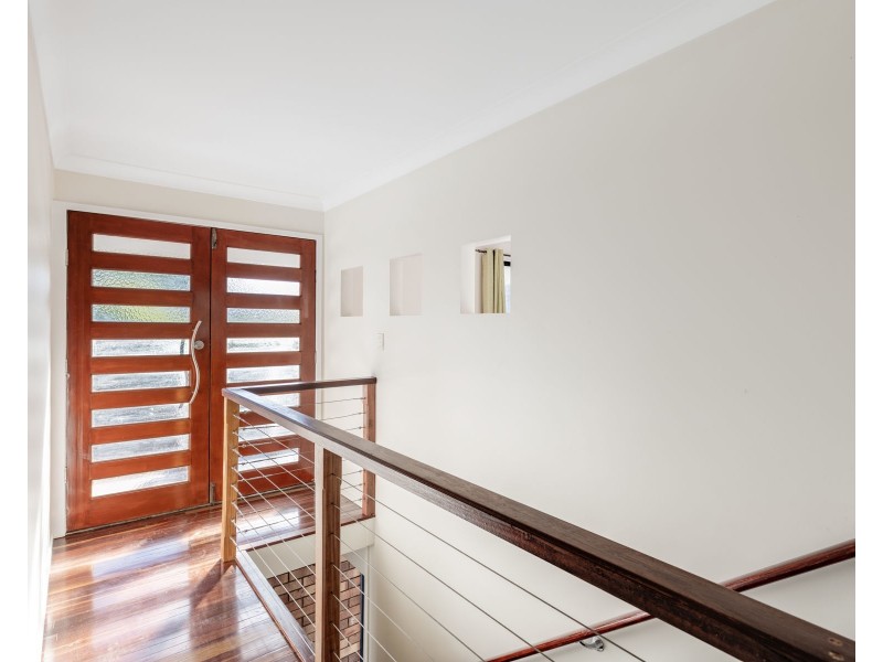 10 Skyline Drive, Blue Mountain Heights QLD 4350