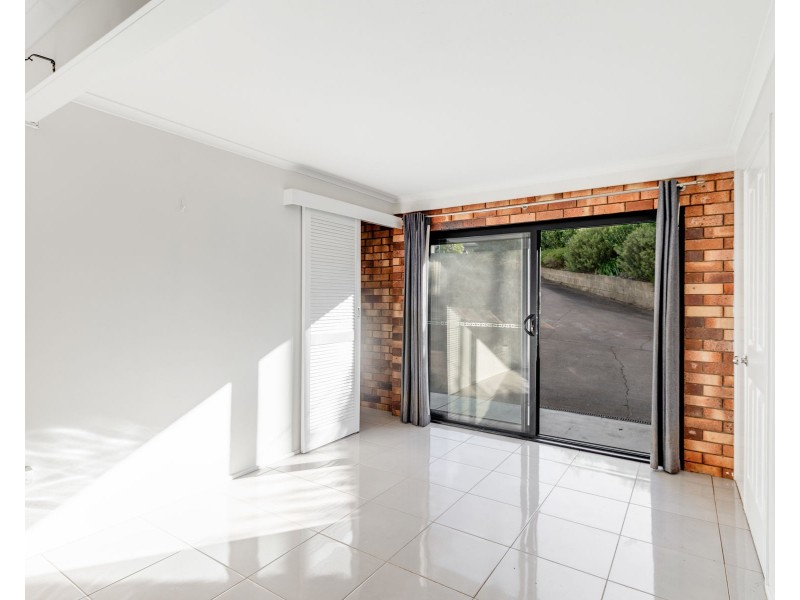 10 Skyline Drive, Blue Mountain Heights QLD 4350