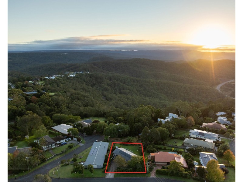 10 Skyline Drive, Blue Mountain Heights QLD 4350