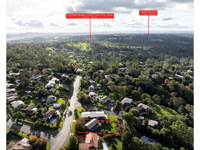 10 Skyline Drive, Blue Mountain Heights QLD 4350