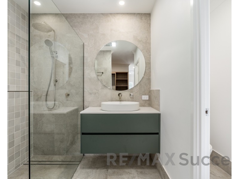 1/4 Seaton Street, South Toowoomba QLD 4350