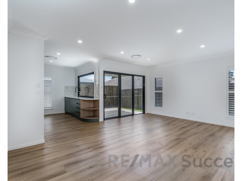 2/4 Seaton Street, South Toowoomba QLD 4350