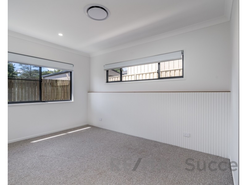 2/4 Seaton Street, South Toowoomba QLD 4350