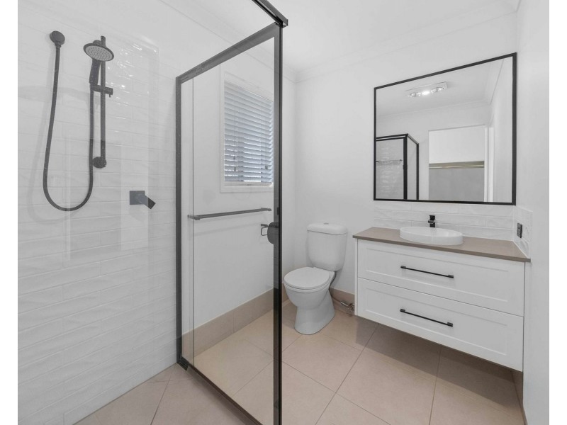 23 Hastings Avenue, Plainland QLD 4341
