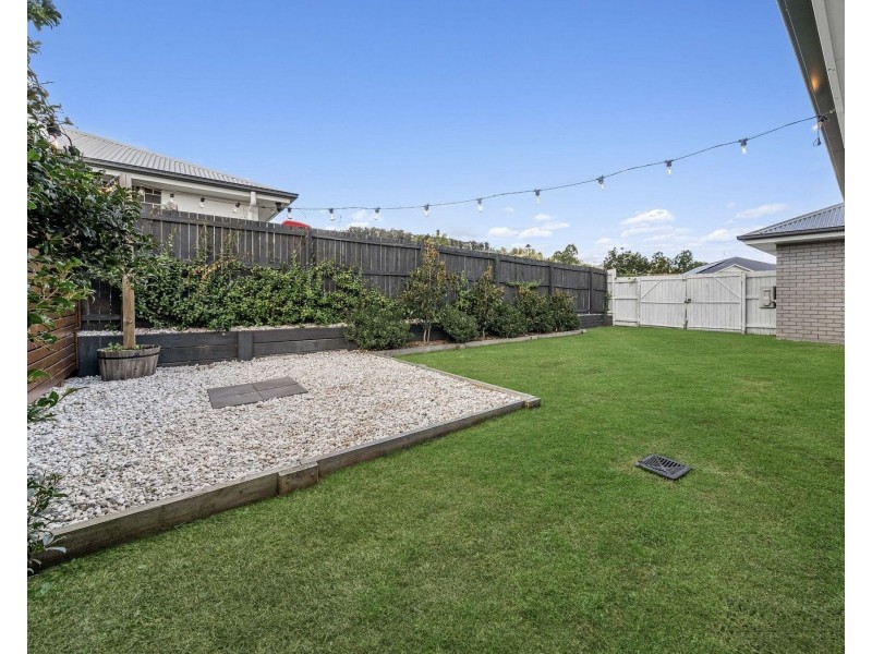 23 Hastings Avenue, Plainland QLD 4341