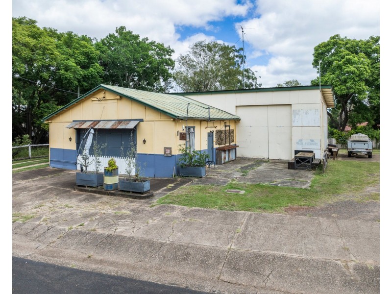 17 Railway Street, Helidon QLD 4344