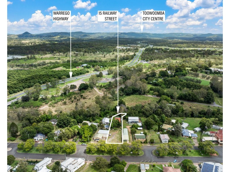 15 Railway Street, Helidon QLD 4344