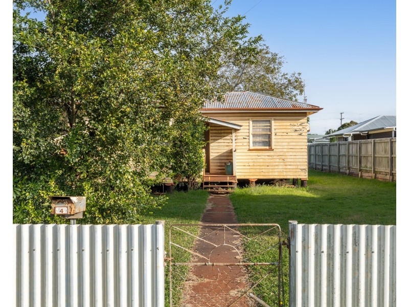 4 Phyllis Street, Harristown QLD 4350