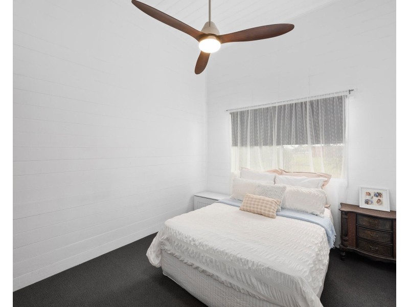 10 Robert Street, Forest Hill QLD 4342