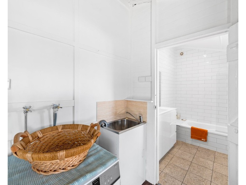 10 Robert Street, Forest Hill QLD 4342