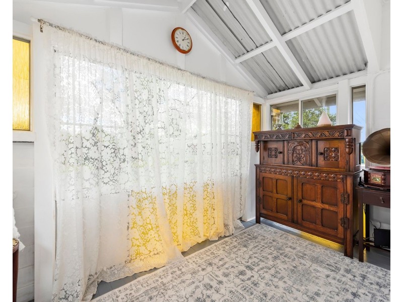 10 Robert Street, Forest Hill QLD 4342