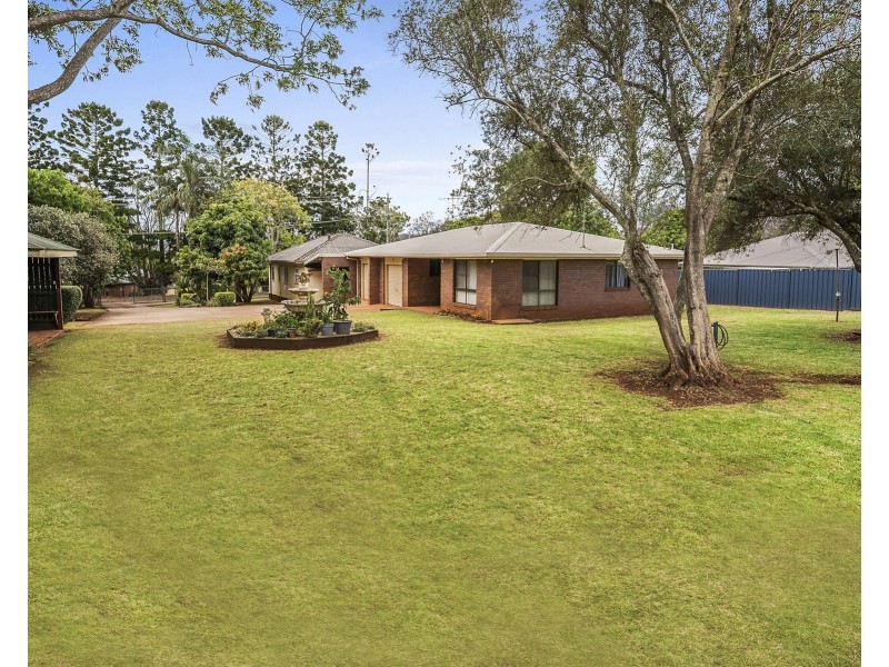 58 Hogg Street, Rockville QLD 4350