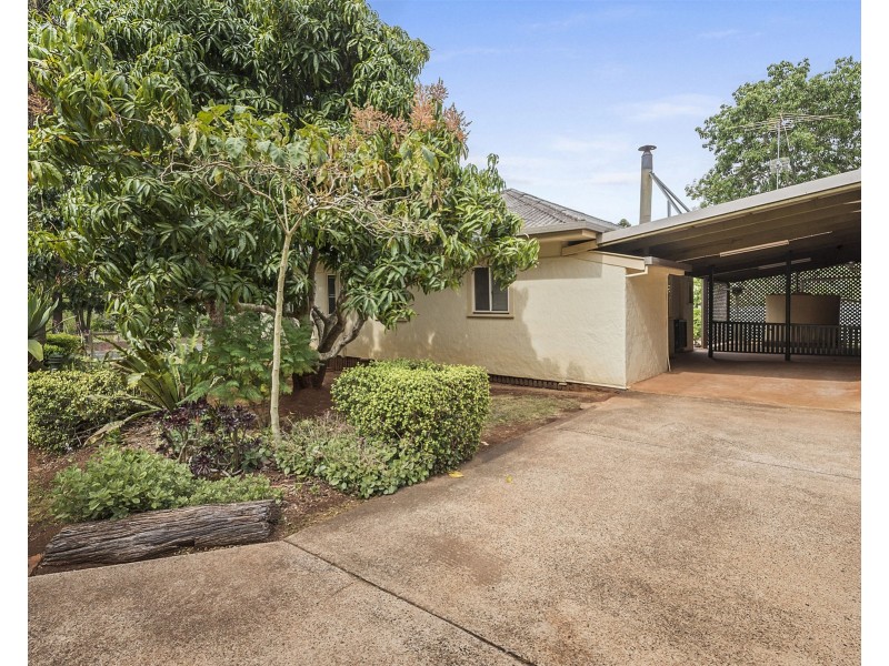 58 Hogg Street, Rockville QLD 4350