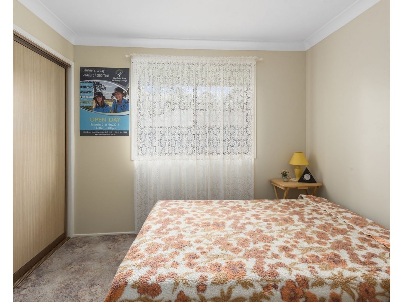 58 Hogg Street, Rockville QLD 4350
