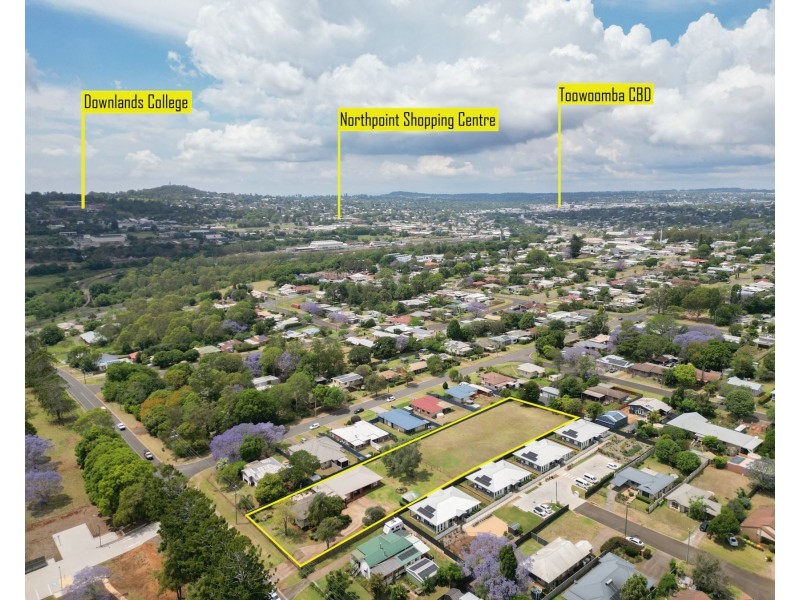 58 Hogg Street, Rockville QLD 4350