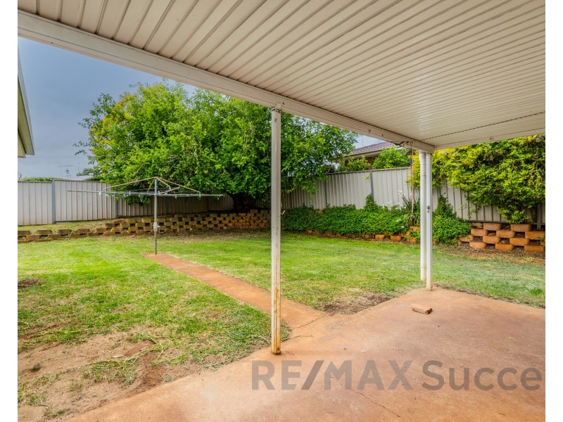 111 Glenvale Road, Newtown QLD 4350