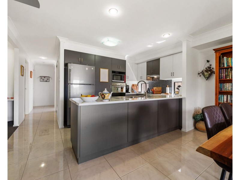 14 Vinnicombe Street, Kearneys Spring QLD 4350