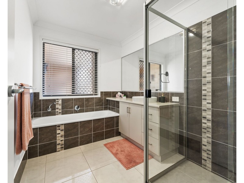 14 Vinnicombe Street, Kearneys Spring QLD 4350
