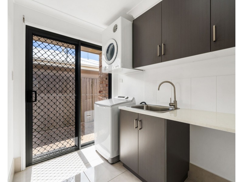 14 Vinnicombe Street, Kearneys Spring QLD 4350