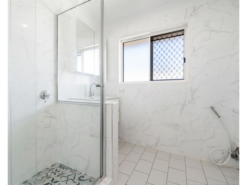 1/3 Quinlan Court, Darling Heights QLD 4350