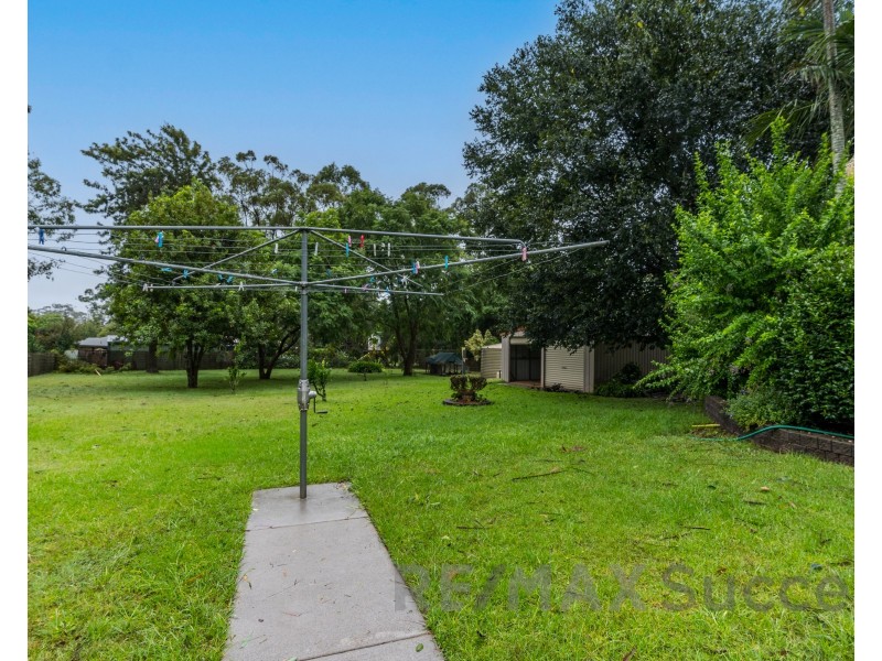 6 Blue Gum Drive, Highfields QLD 4352