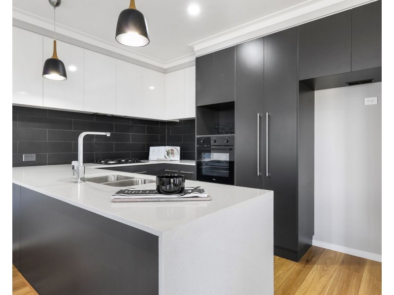 14 Heather Street, Kearneys Spring QLD 4350